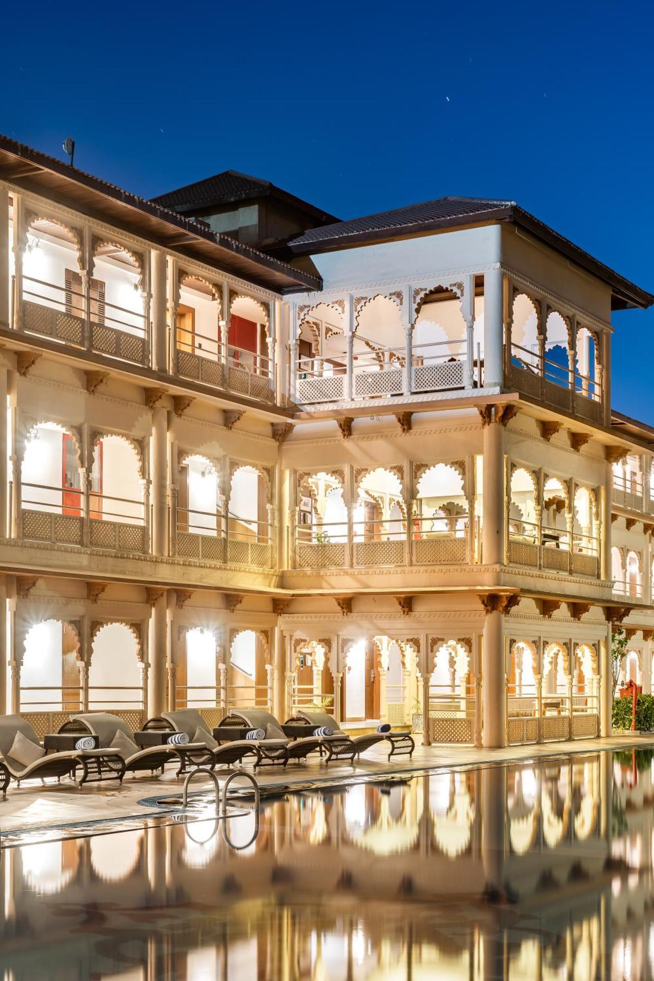 Gāndhīdhām Holiday Resort & Spa A Unit Of S Poddar Group מראה חיצוני תמונה