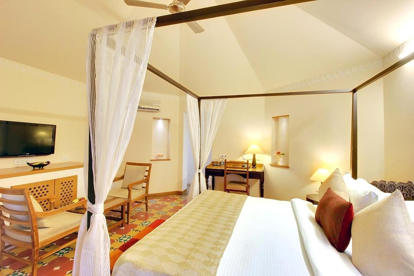 Gāndhīdhām Holiday Resort & Spa A Unit Of S Poddar Group מראה חיצוני תמונה